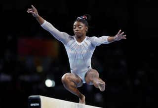 Simone Biles feet photo thumbnail