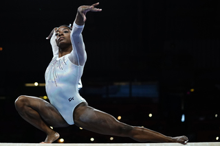 Simone Biles feet photo thumbnail