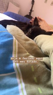 Alaine Crissiê feet photo thumbnail