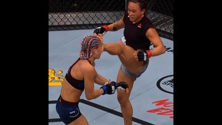 Michelle Waterson feet photo thumbnail