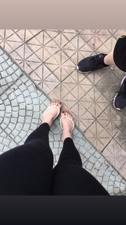 Jaqueline Mello feet photo thumbnail