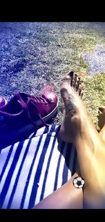 Brooke Burke feet photo thumbnail