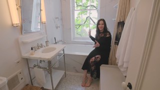 Liv Tyler feet photo thumbnail