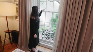 Liv Tyler feet photo thumbnail