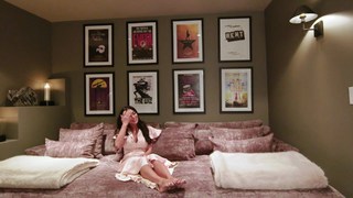 Nicole Scherzinger feet photo thumbnail