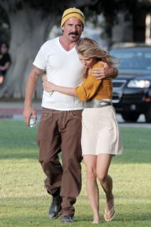 AnnaLynne McCord feet photo thumbnail