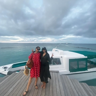Sonam Kapoor feet photo thumbnail