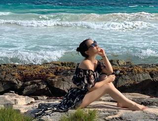 Claudia Lizaldi feet photo thumbnail
