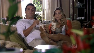 Flávia Alessandra feet photo thumbnail