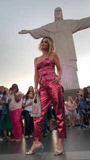 Flávia Alessandra feet photo thumbnail