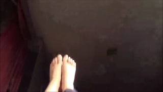 Kéfera Buchmann feet photo thumbnail