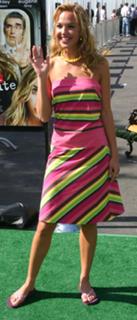 Arielle Kebbel feet photo thumbnail