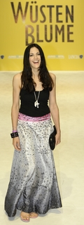 Bettina Zimmermann feet photo thumbnail