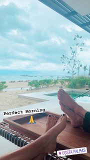 Katheryn Winnick feet photo thumbnail