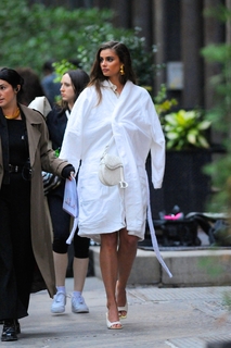 Taylor Hill feet photo thumbnail