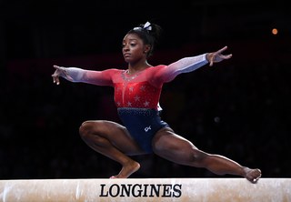 Simone Biles feet photo thumbnail