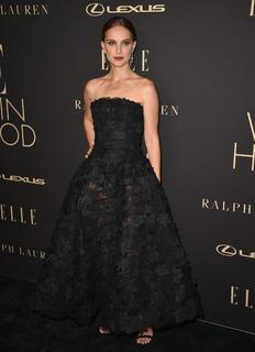 Natalie Portman feet photo thumbnail