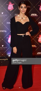 Pooja Hegde feet photo thumbnail