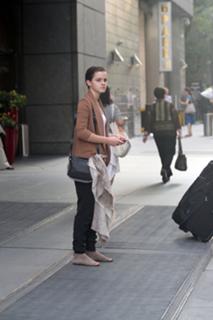 Emma Watson feet photo thumbnail
