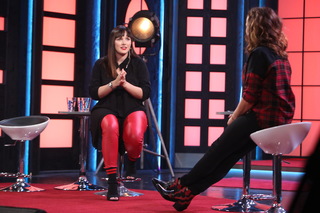 Ewa Farna feet photo thumbnail