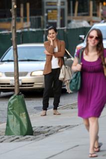 Emma Watson feet photo thumbnail