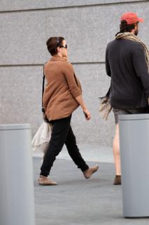 Emma Watson feet photo thumbnail