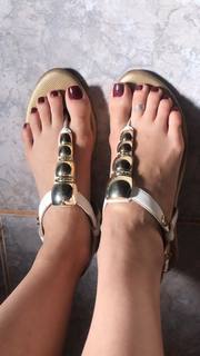 Alaine Crissiê feet photo thumbnail