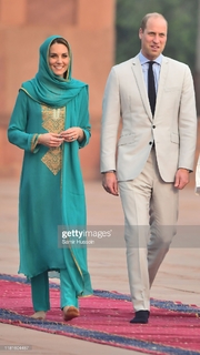 Catherine Princess of Wales feet photo thumbnail