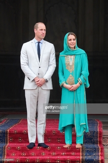 Catherine Princess of Wales feet photo thumbnail