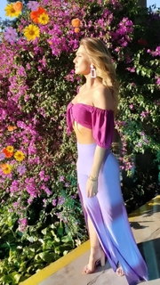 Lívia Andrade feet photo thumbnail