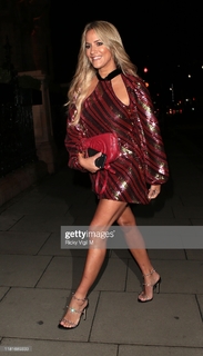 Caroline Flack feet photo thumbnail