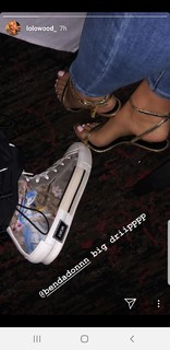 Lauren R. Wood feet photo thumbnail