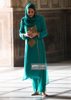 Catherine Princess of Wales feet photo thumbnail