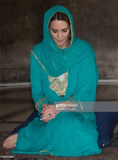 Catherine Princess of Wales feet photo thumbnail