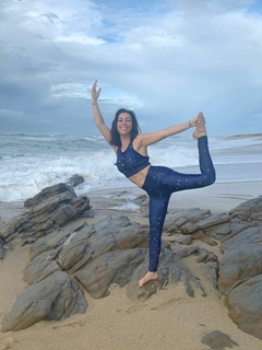 Claudia Lizaldi feet photo thumbnail