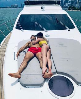 Britney Spears feet photo thumbnail
