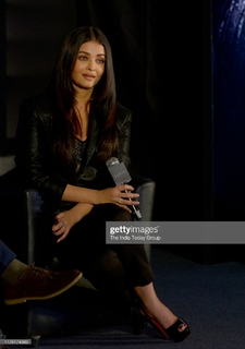Aishwarya Rai Bachchan feet photo thumbnail