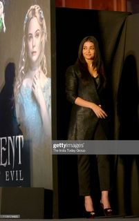 Aishwarya Rai Bachchan feet photo thumbnail