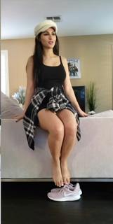 Alia Shelesh feet photo thumbnail