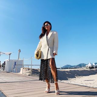 Sabrina Sato feet photo thumbnail