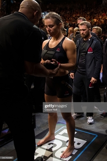 Miesha Tate feet photo thumbnail