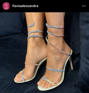 Flávia Alessandra feet photo thumbnail
