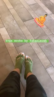 Evelyn Lozada feet photo thumbnail