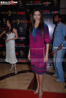 Deepika Padukone feet photo thumbnail