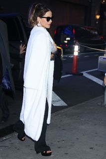Kate Beckinsale feet photo thumbnail