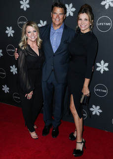 Melissa Joan Hart feet photo thumbnail