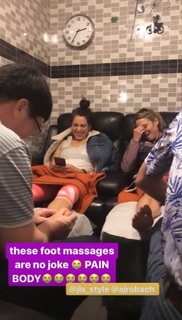 Amy Robach feet photo thumbnail
