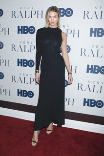 Karlie Kloss feet photo thumbnail