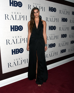Taylor Hill feet photo thumbnail