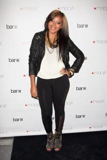 Angela Simmons feet photo thumbnail